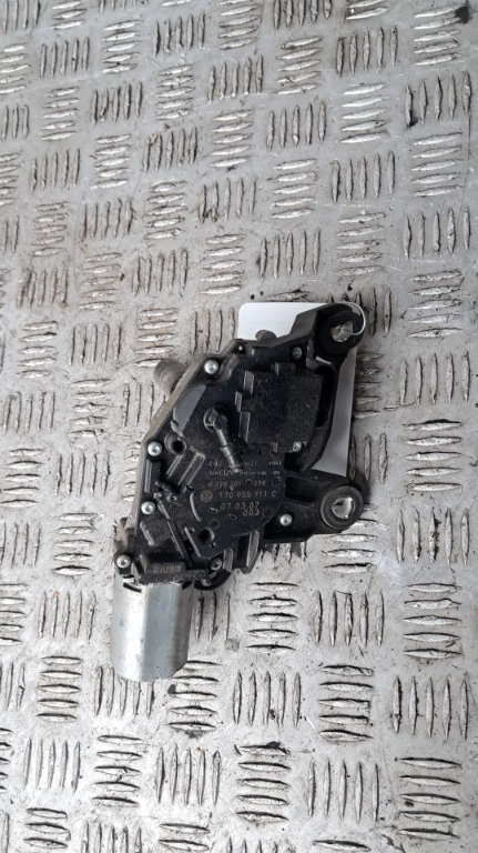 Motoras stergator haion Vw Touran 1.9 TDI 105CP / 77 KW cod motor BLS an 2007 cod 1T0955711C