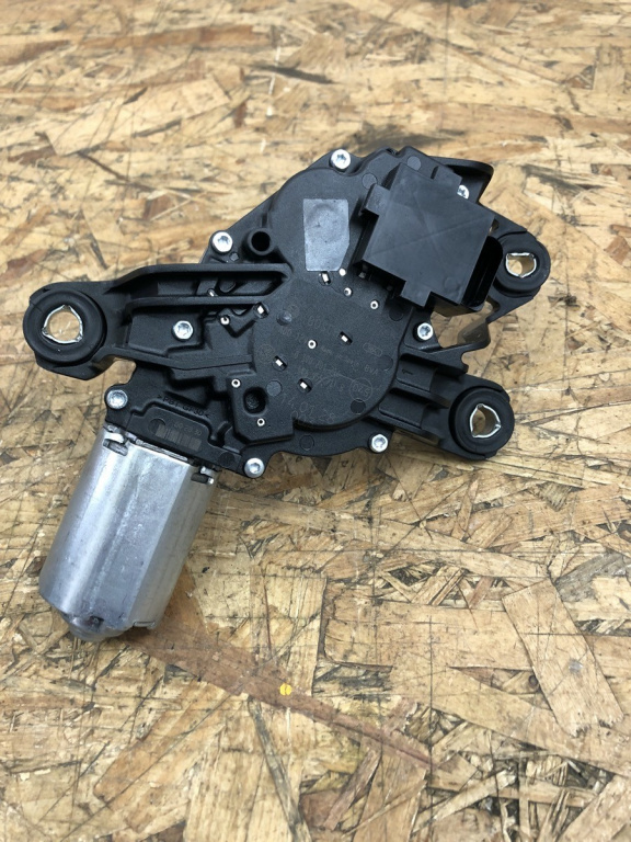 Motoras stergator luneta VW Touran 2014 monovolum 2014 (5K6955711B)
