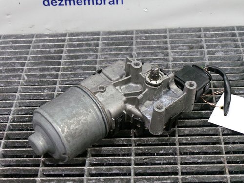MOTORAS STERGATOR PARBRIZ AUDI A4 - - (2001 2004)