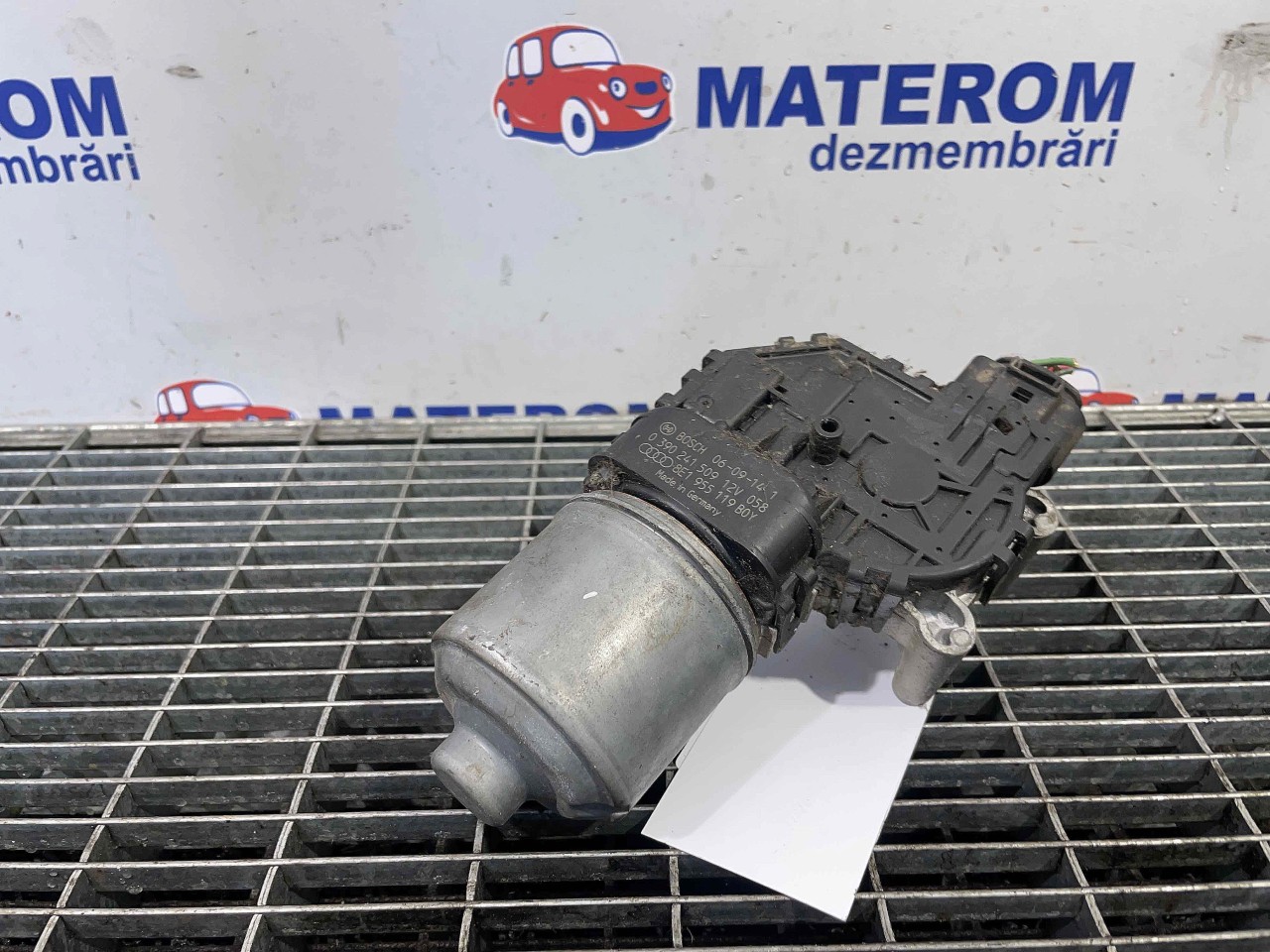MOTORAS STERGATOR PARBRIZ AUDI A4 - - (2004 2007)