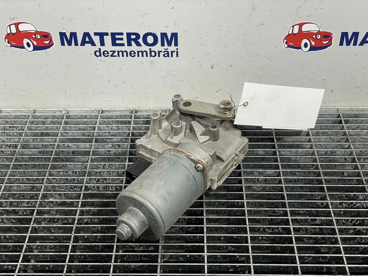 MOTORAS STERGATOR PARBRIZ AUDI A4 - - (2