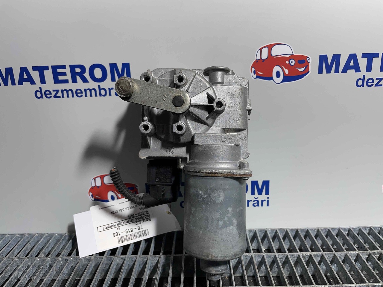 MOTORAS STERGATOR PARBRIZ AUDI A4 - - (2012 2015)