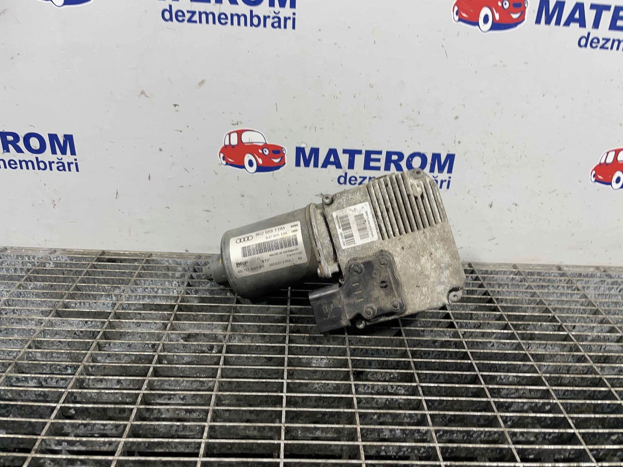 MOTORAS STERGATOR PARBRIZ AUDI A4 - - (2012 2015)