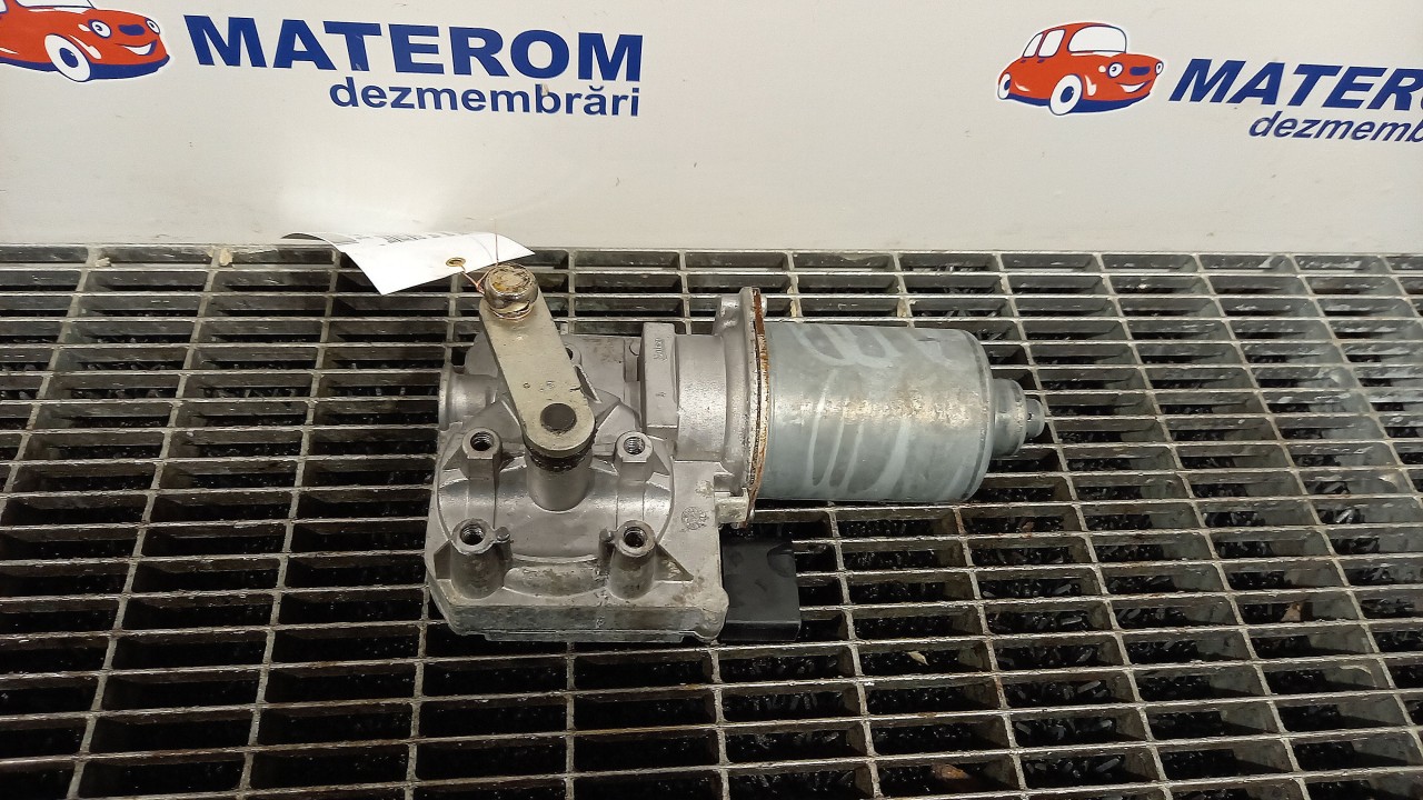 MOTORAS STERGATOR PARBRIZ AUDI A4 - - (2012 2015)