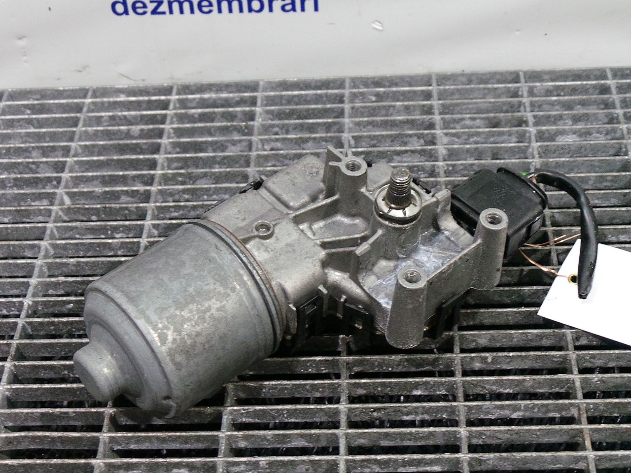 MOTORAS STERGATOR PARBRIZ AUDI A4 A4 - - (2001 2004)