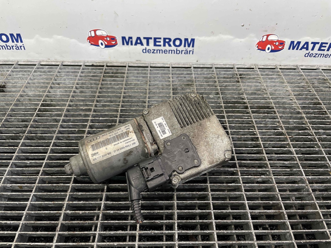 MOTORAS STERGATOR PARBRIZ AUDI A4 A4 - - (2007 2011)