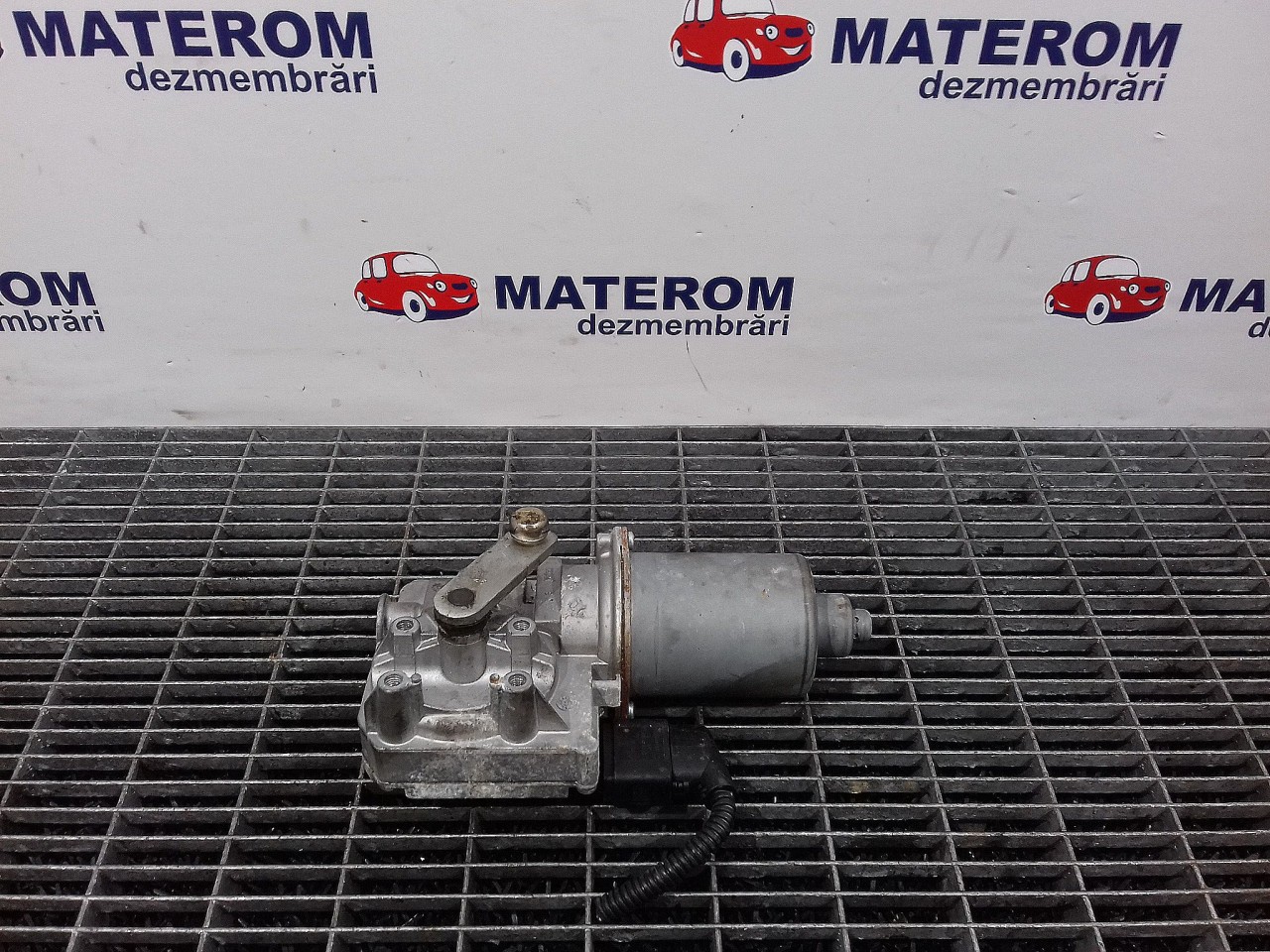 MOTORAS STERGATOR PARBRIZ AUDI A5 - - (2007 2011)
