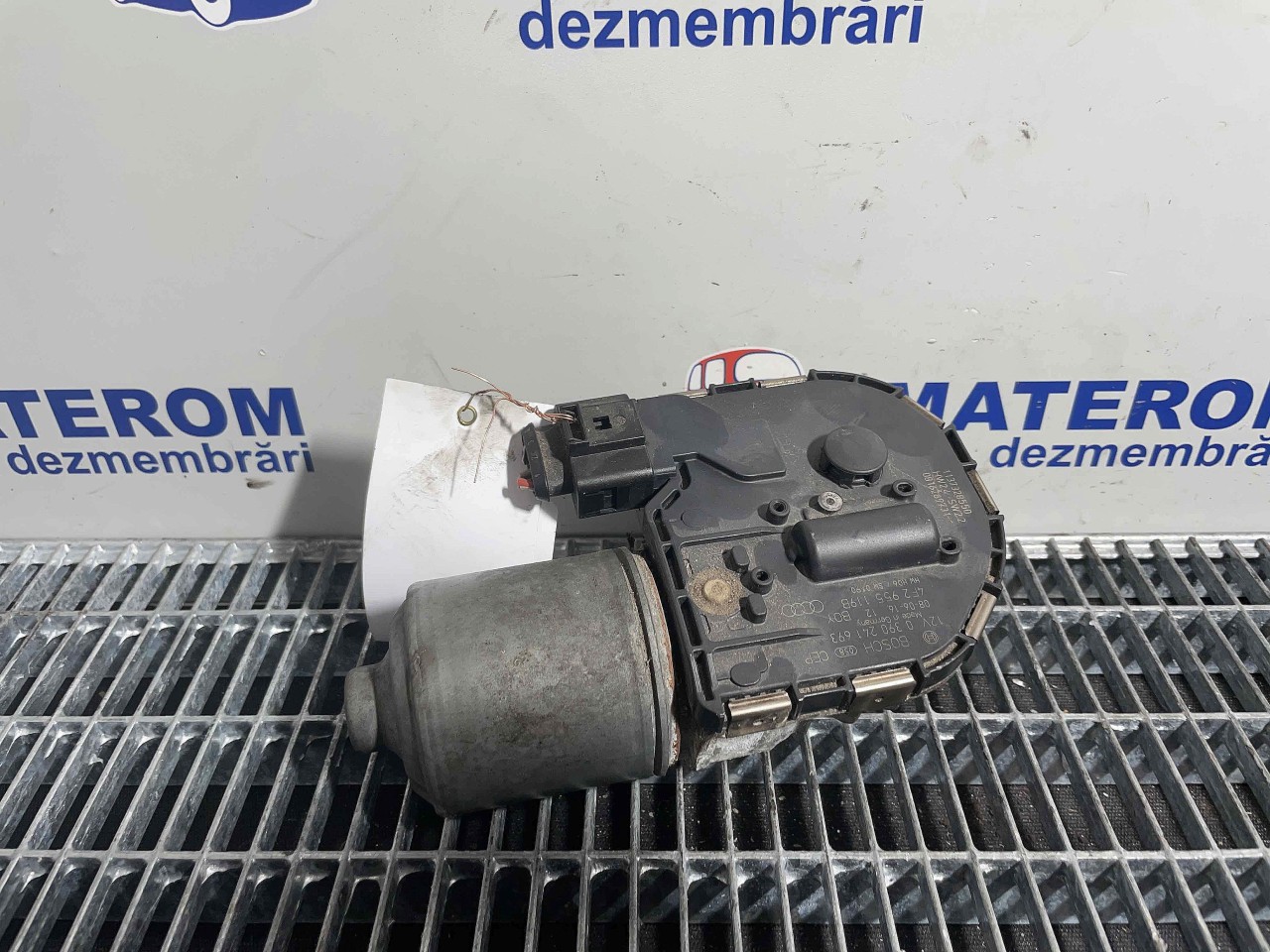 MOTORAS STERGATOR PARBRIZ AUDI A6 ALLROAD A6 ALLROAD - - (2006 2011)