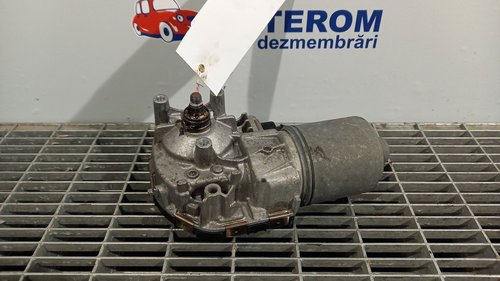MOTORAS STERGATOR PARBRIZ AUDI Q3 - - (2011 2015)