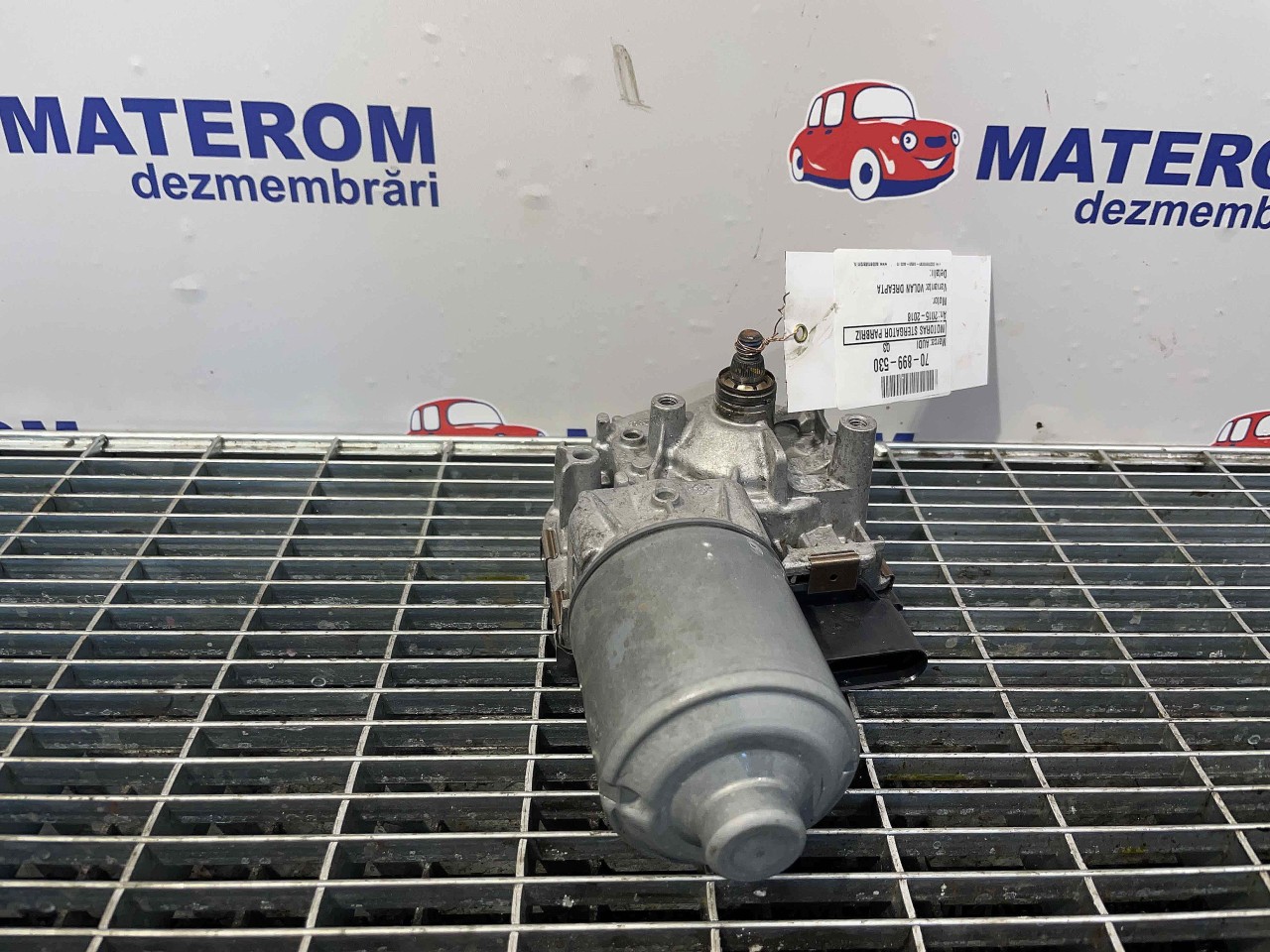 MOTORAS STERGATOR PARBRIZ AUDI Q3 - - (2