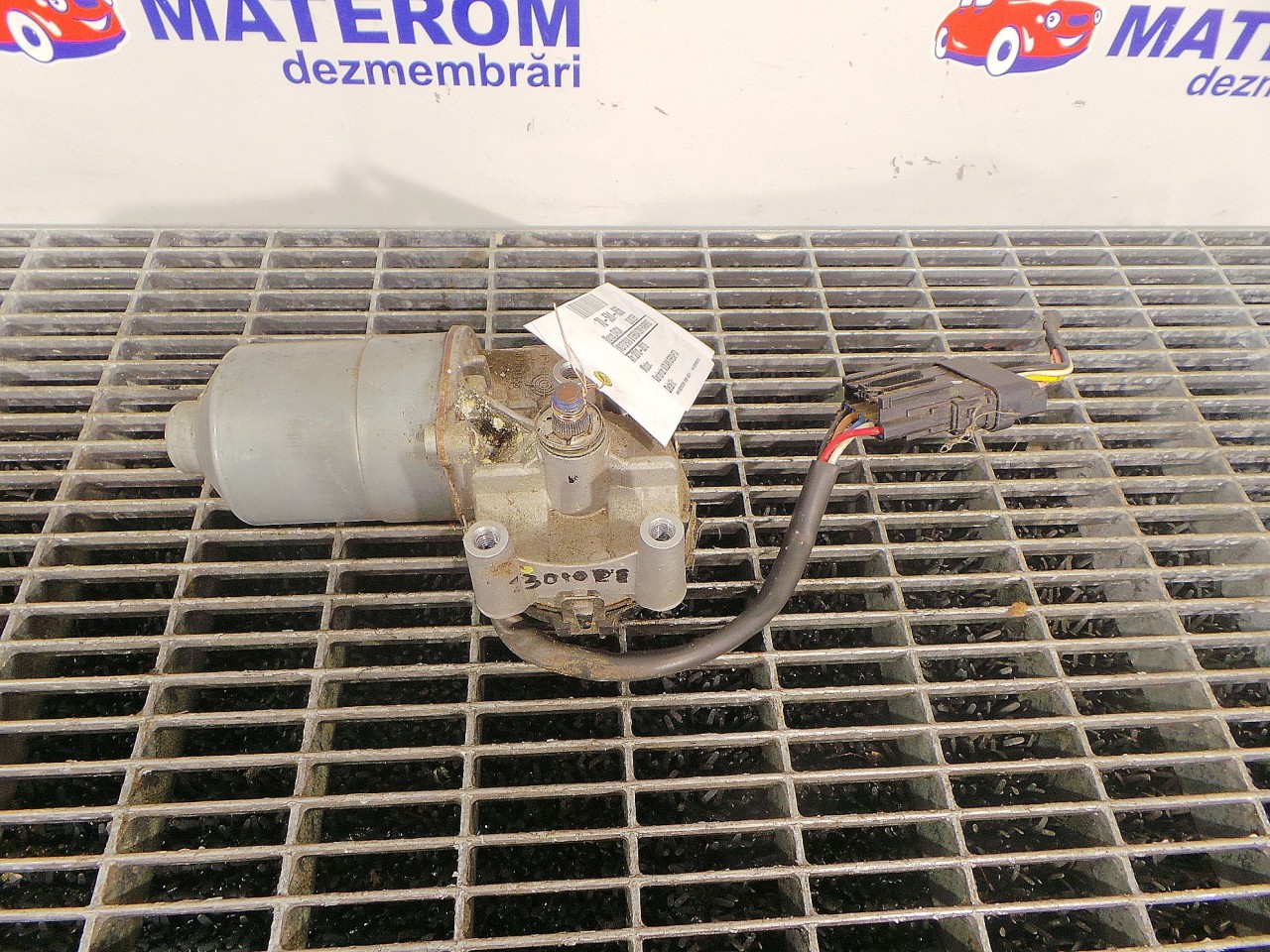 MOTORAS STERGATOR PARBRIZ DACIA DUSTER - - (2010 2013)