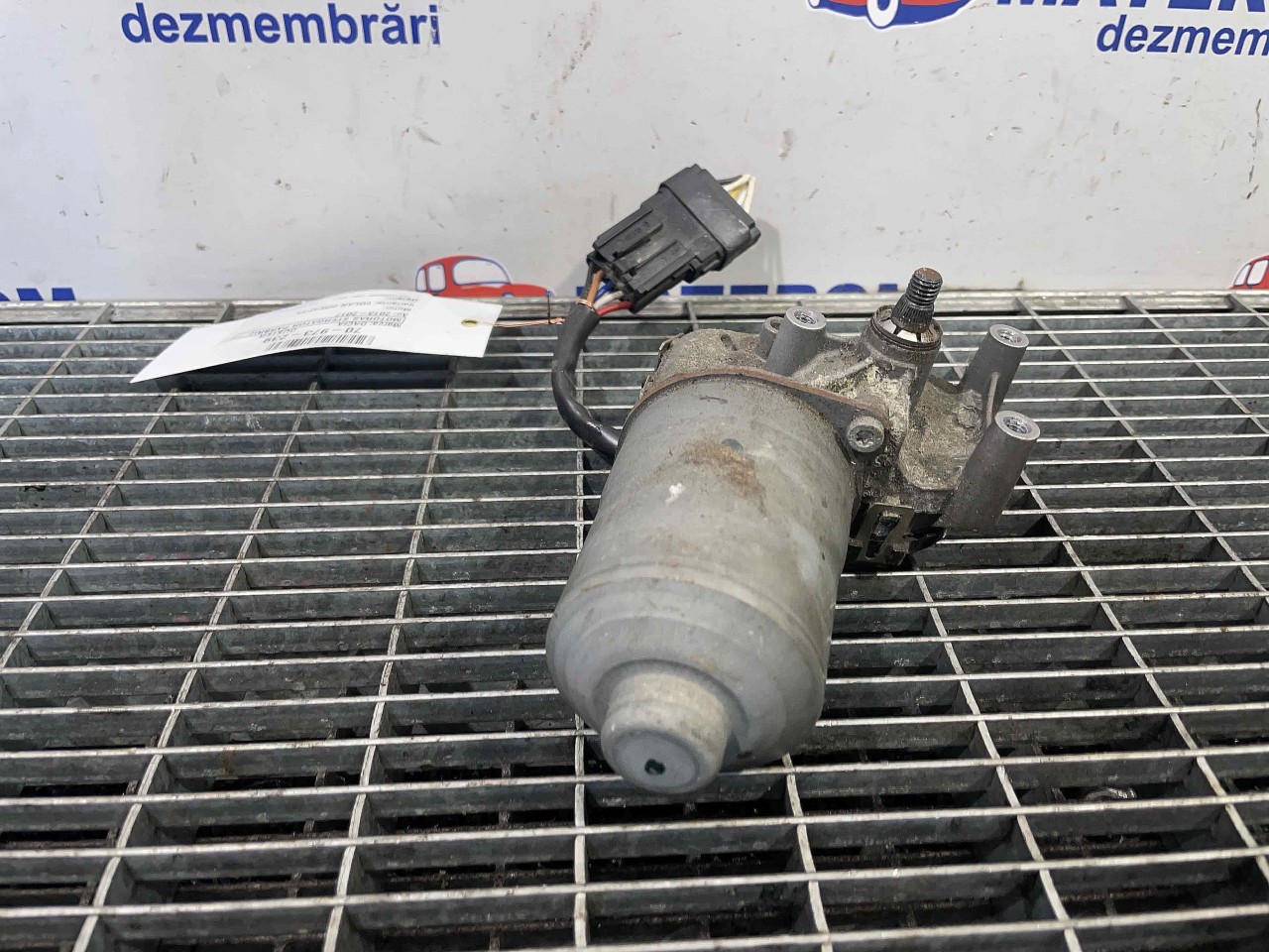 MOTORAS STERGATOR PARBRIZ DACIA DUSTER - - (2013 2017)