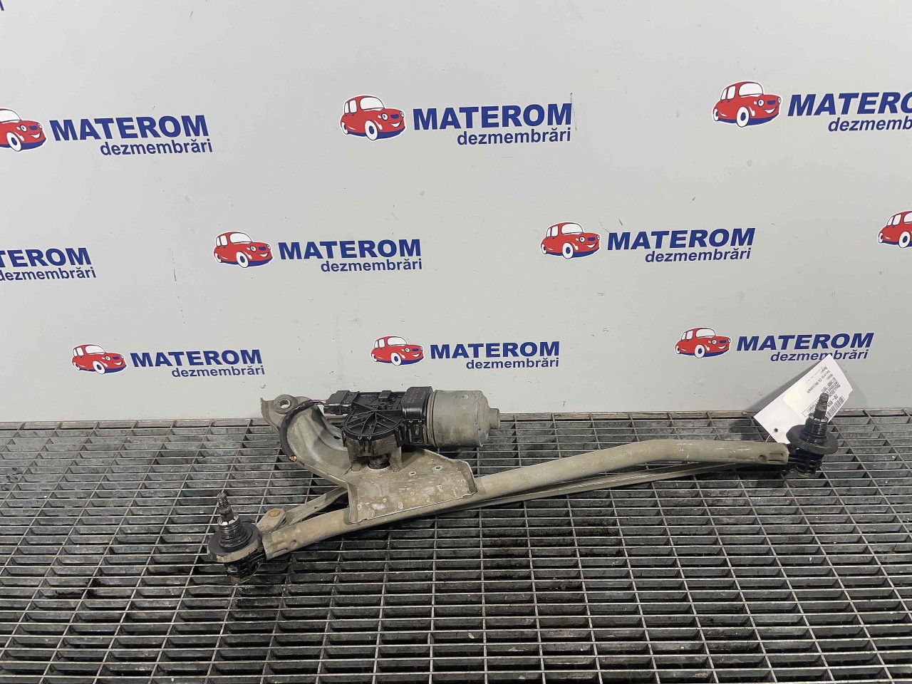 MOTORAS STERGATOR PARBRIZ DACIA LOGAN MCV LOGAN MCV - - (2008 2012)