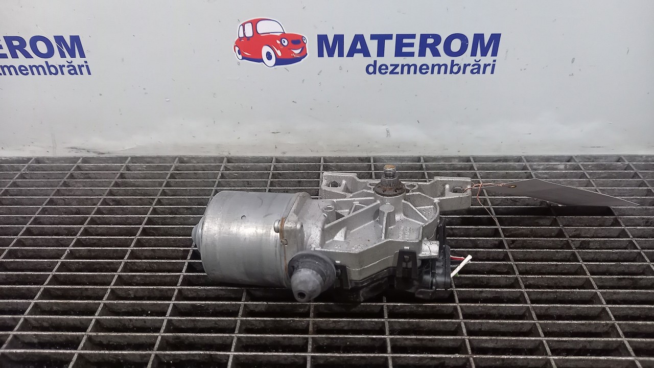 MOTORAS STERGATOR PARBRIZ FIAT 500 - - (2007 2015)