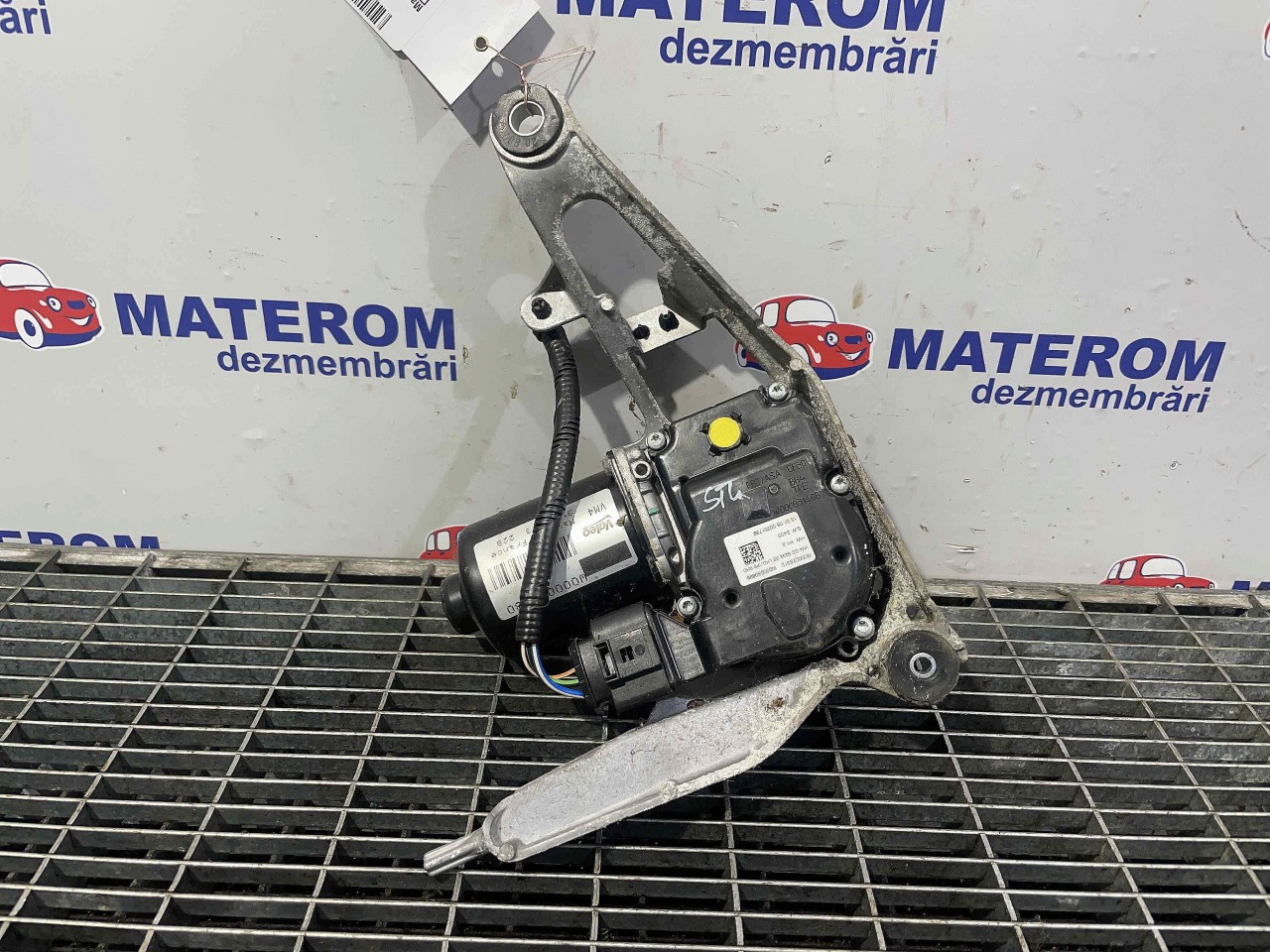 MOTORAS STERGATOR PARBRIZ FORD B-MAX B-MAX - - (2012 2017)