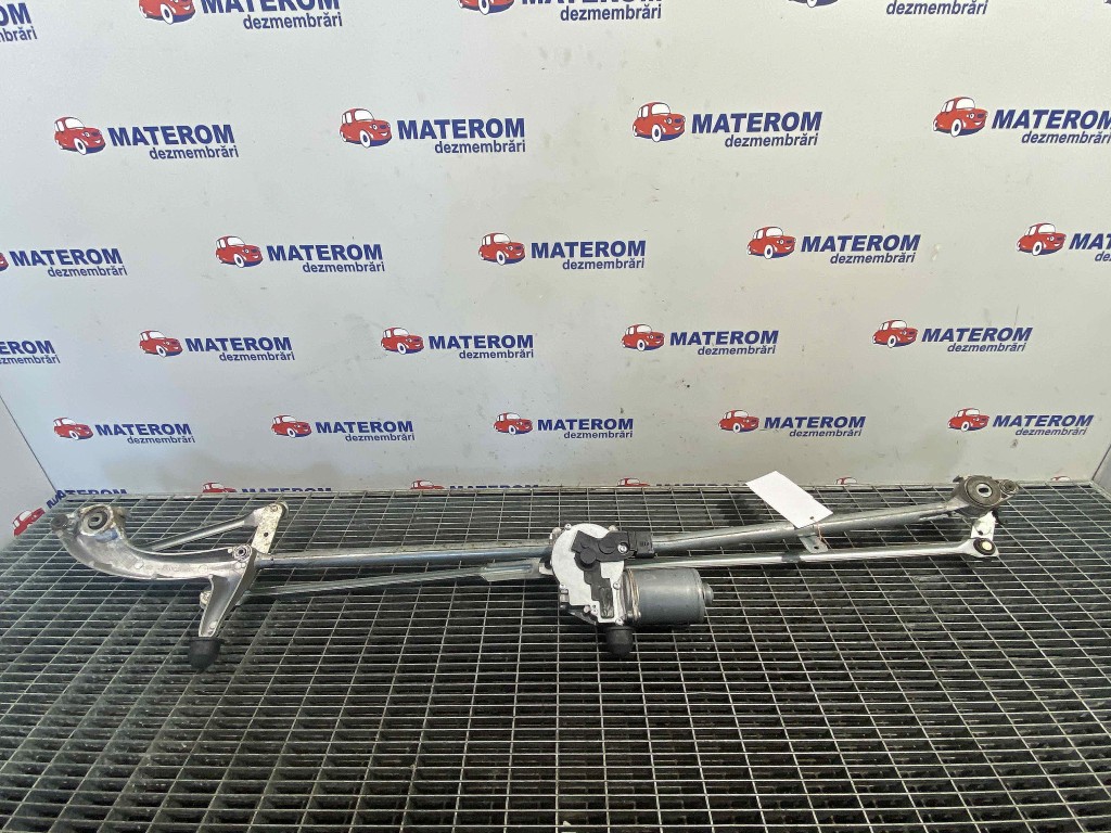 MOTORAS STERGATOR PARBRIZ FORD C-MAX - - (2010 2015)