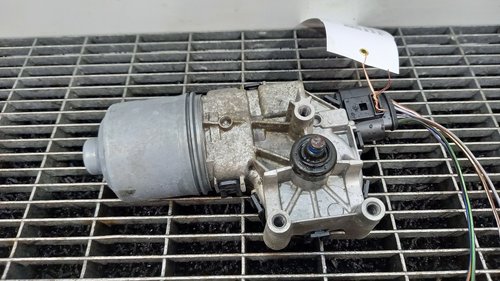 MOTORAS STERGATOR PARBRIZ FORD FIESTA - - (2012 2017)