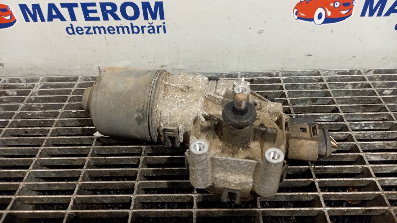 MOTORAS STERGATOR PARBRIZ FORD FOCUS FOCUS - - (2008 2010)