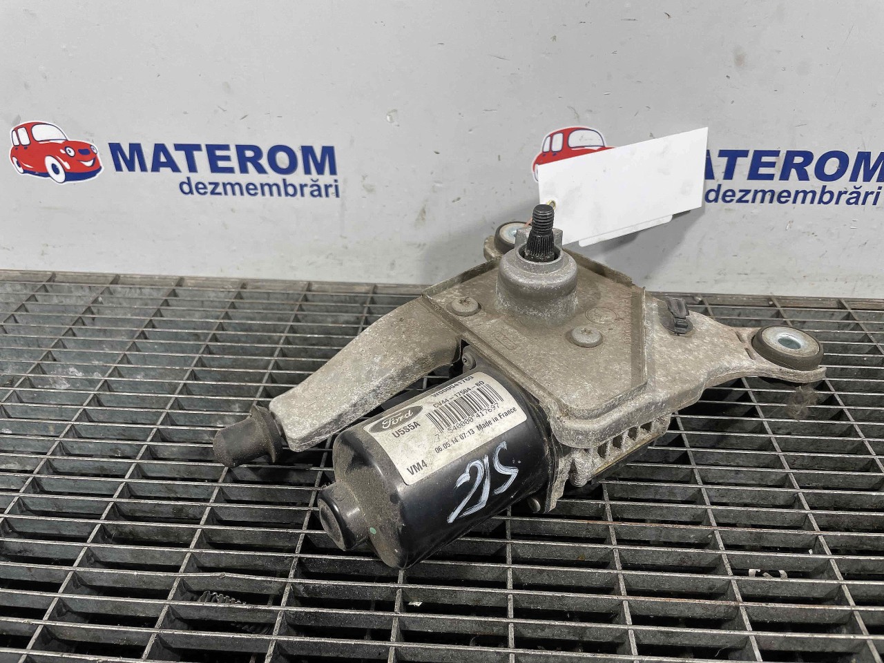 MOTORAS STERGATOR PARBRIZ FORD KUGA - - (2012 2019)