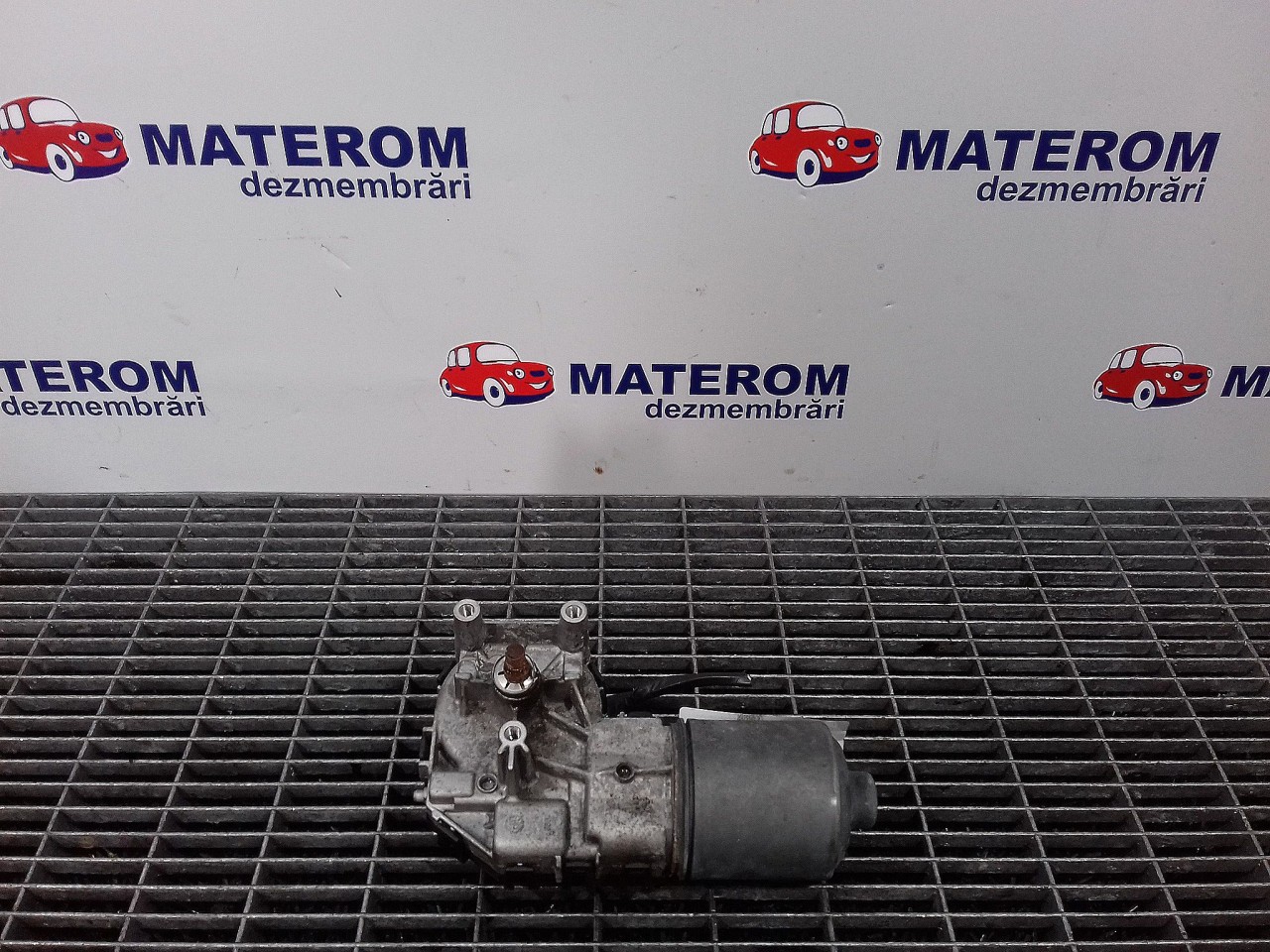 MOTORAS STERGATOR PARBRIZ FORD MONDEO MONDEO - - (2000 2007)