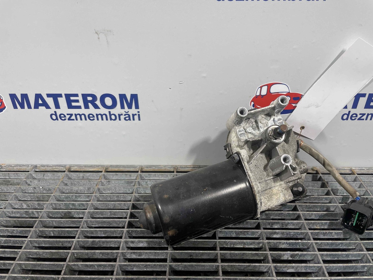 MOTORAS STERGATOR PARBRIZ HYUNDAI IX 35 - - (2009 2015)