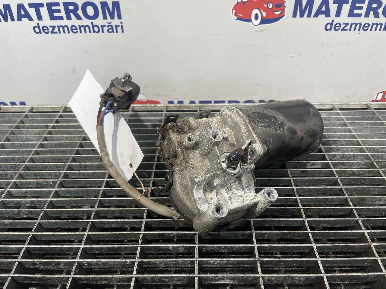 MOTORAS STERGATOR PARBRIZ HYUNDAI IX 35 IX 35 - - (2009 2012)