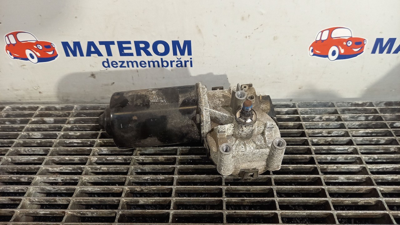 MOTORAS STERGATOR PARBRIZ KIA CEED - - (2009 2012)