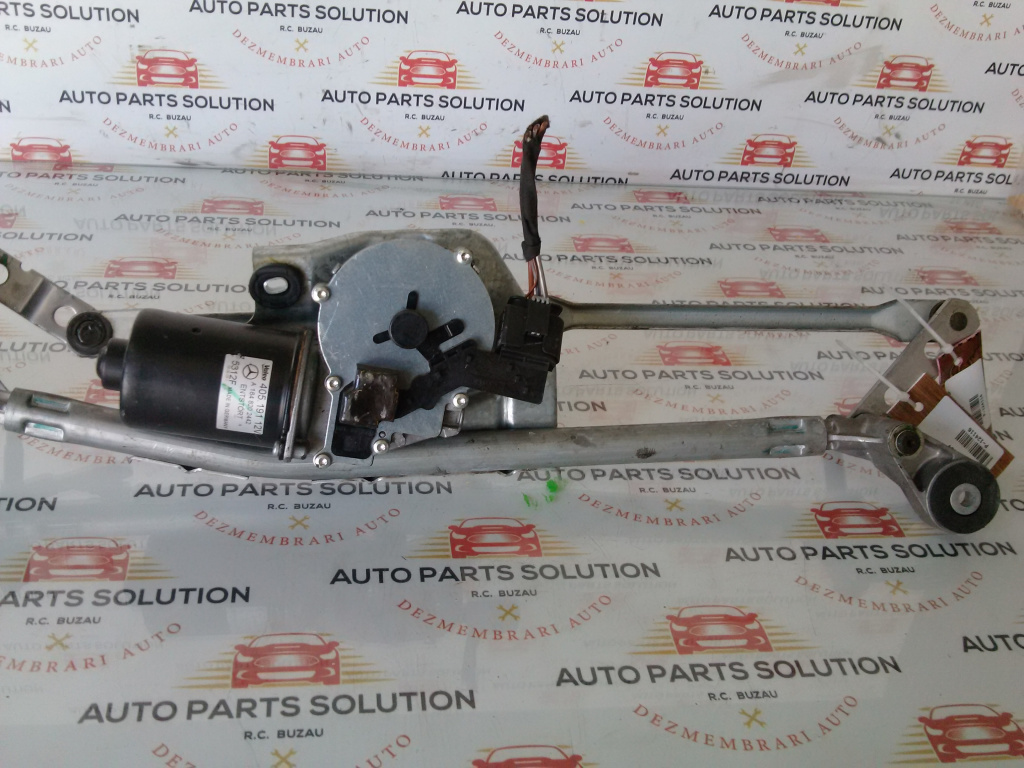 Motoras stergator parbriz M. B. ML 164