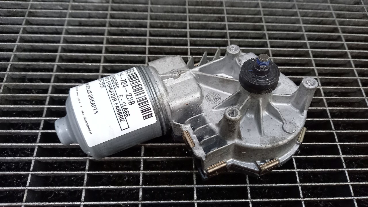 MOTORAS STERGATOR PARBRIZ MERCEDES E-CLASS E-CLASS - - (2013 2015)