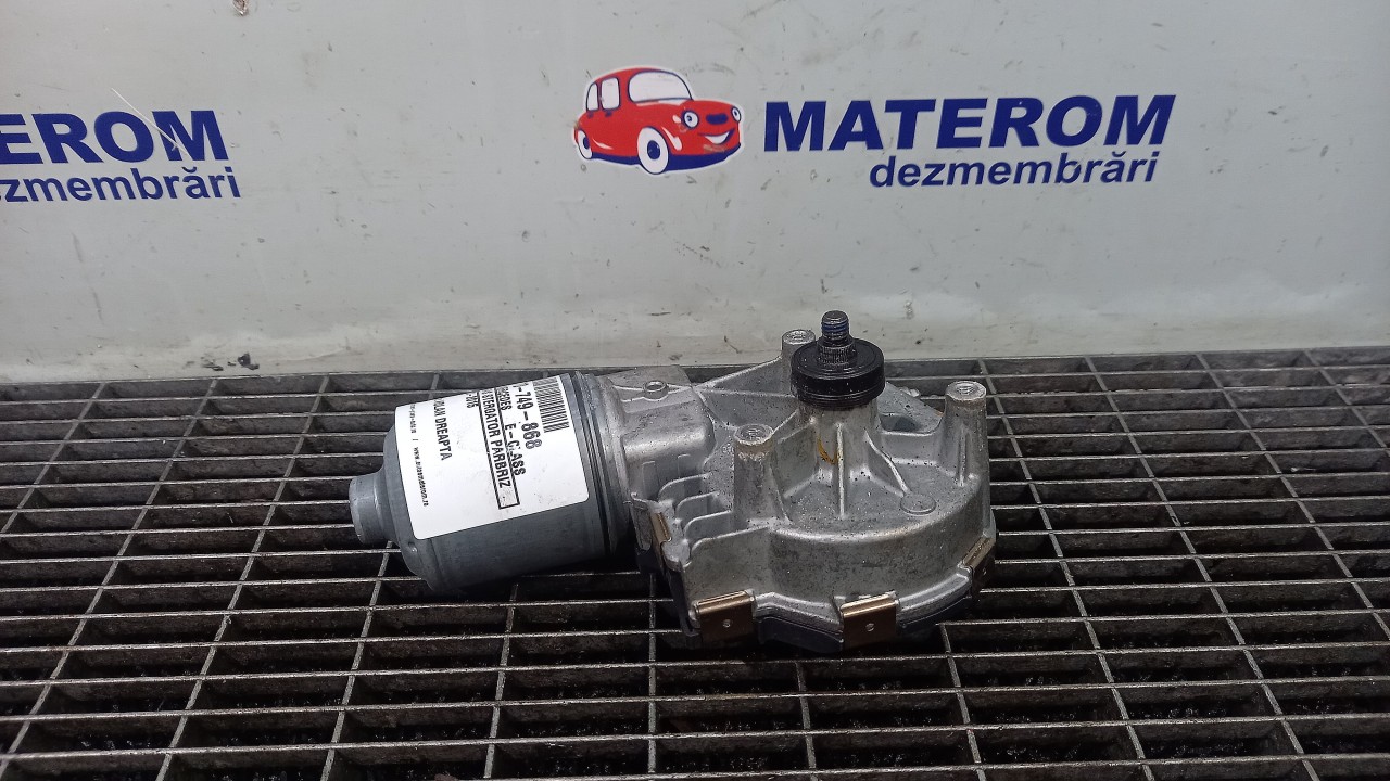 MOTORAS STERGATOR PARBRIZ MERCEDES E-CLASS E-CLASS - - (2013 2016)