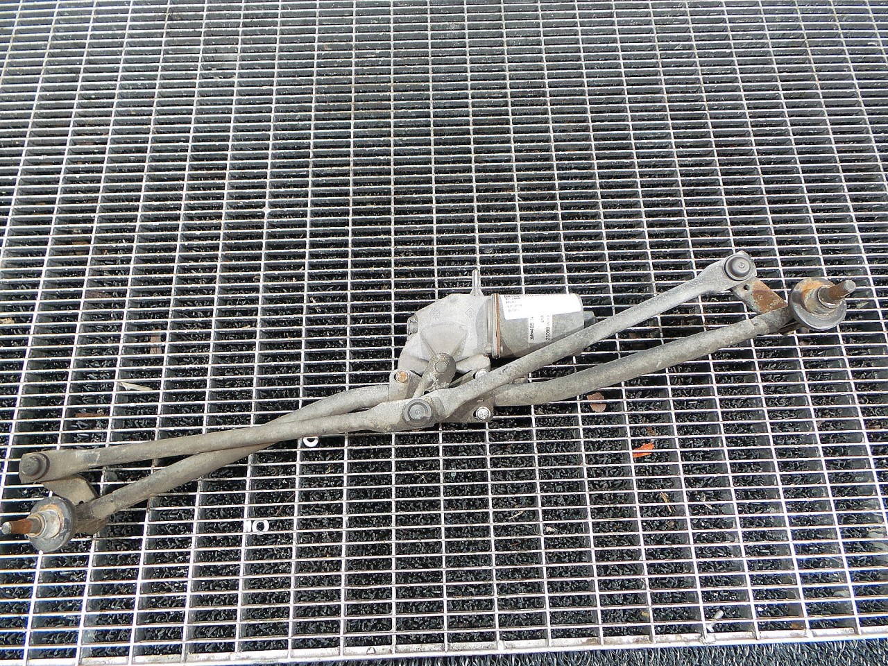MOTORAS STERGATOR PARBRIZ MERCEDES SPRIN
