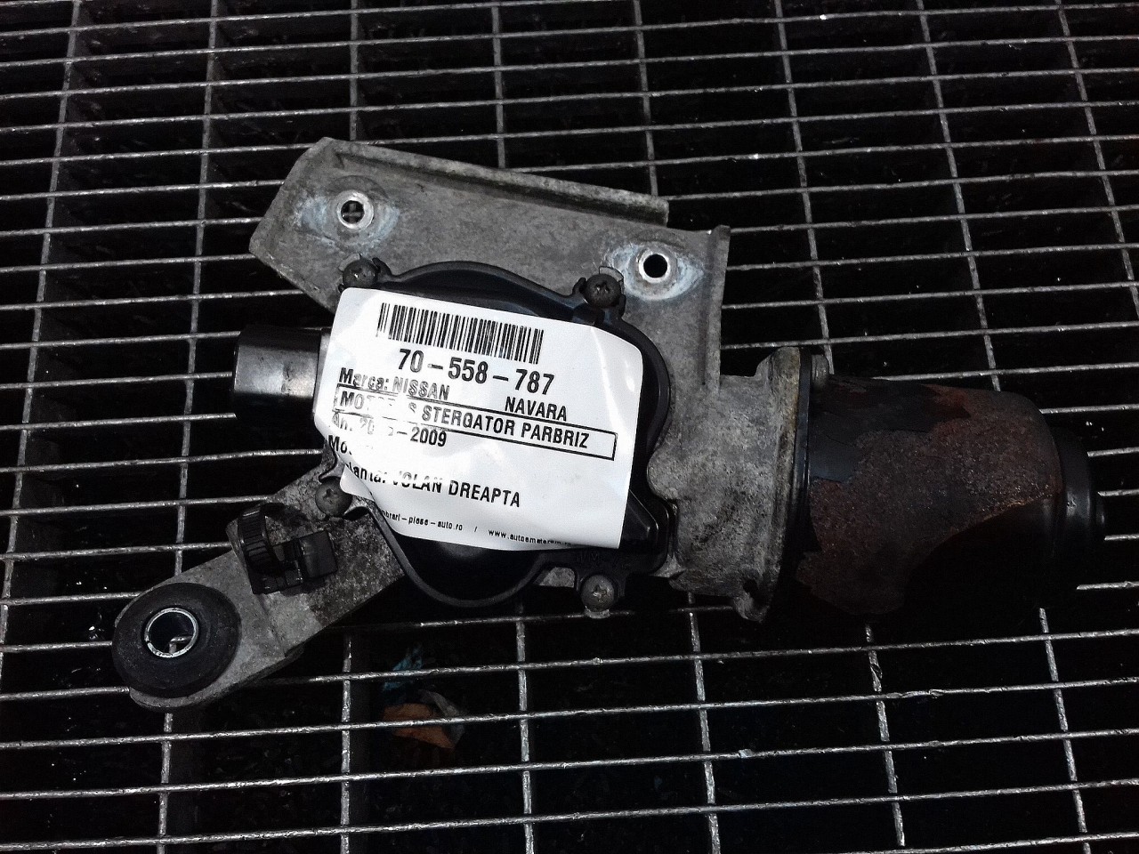 MOTORAS STERGATOR PARBRIZ NISSAN NAVARA NAVARA - - (2005 2010)