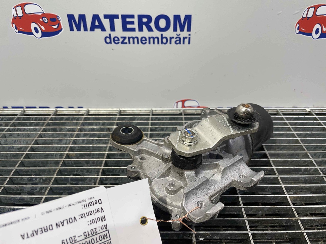 MOTORAS STERGATOR PARBRIZ NISSAN NAVARA NAVARA - - (2015 2019)