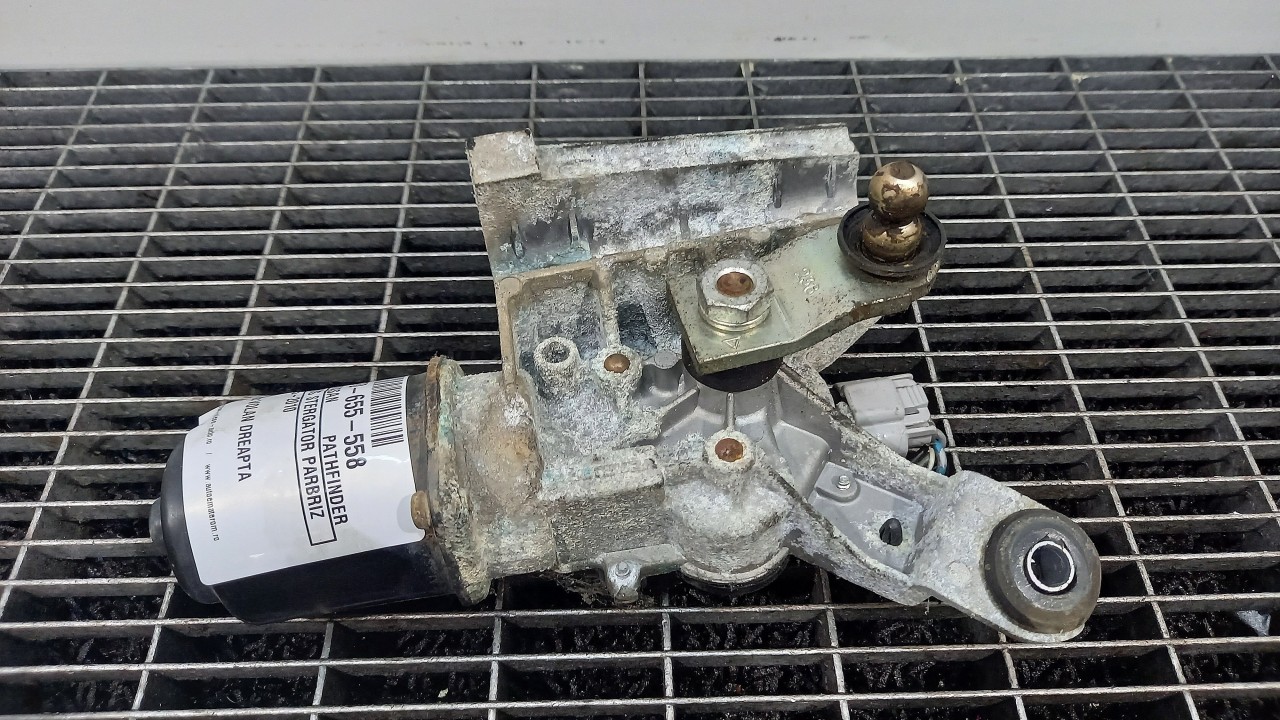 MOTORAS STERGATOR PARBRIZ NISSAN PATHFINDER PATHFINDER - - (2005 2010)