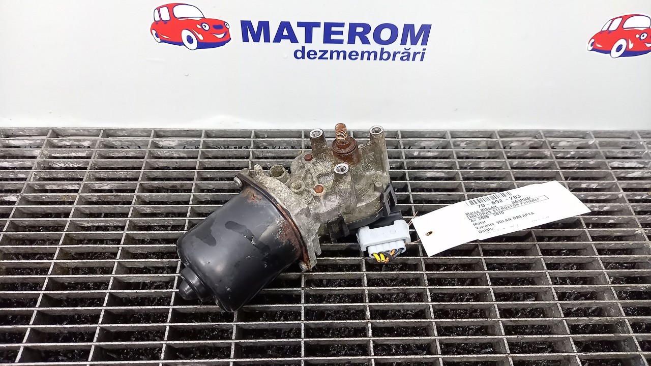 MOTORAS STERGATOR PARBRIZ NISSAN QASHQAI QASHQAI - - (2006 2010)