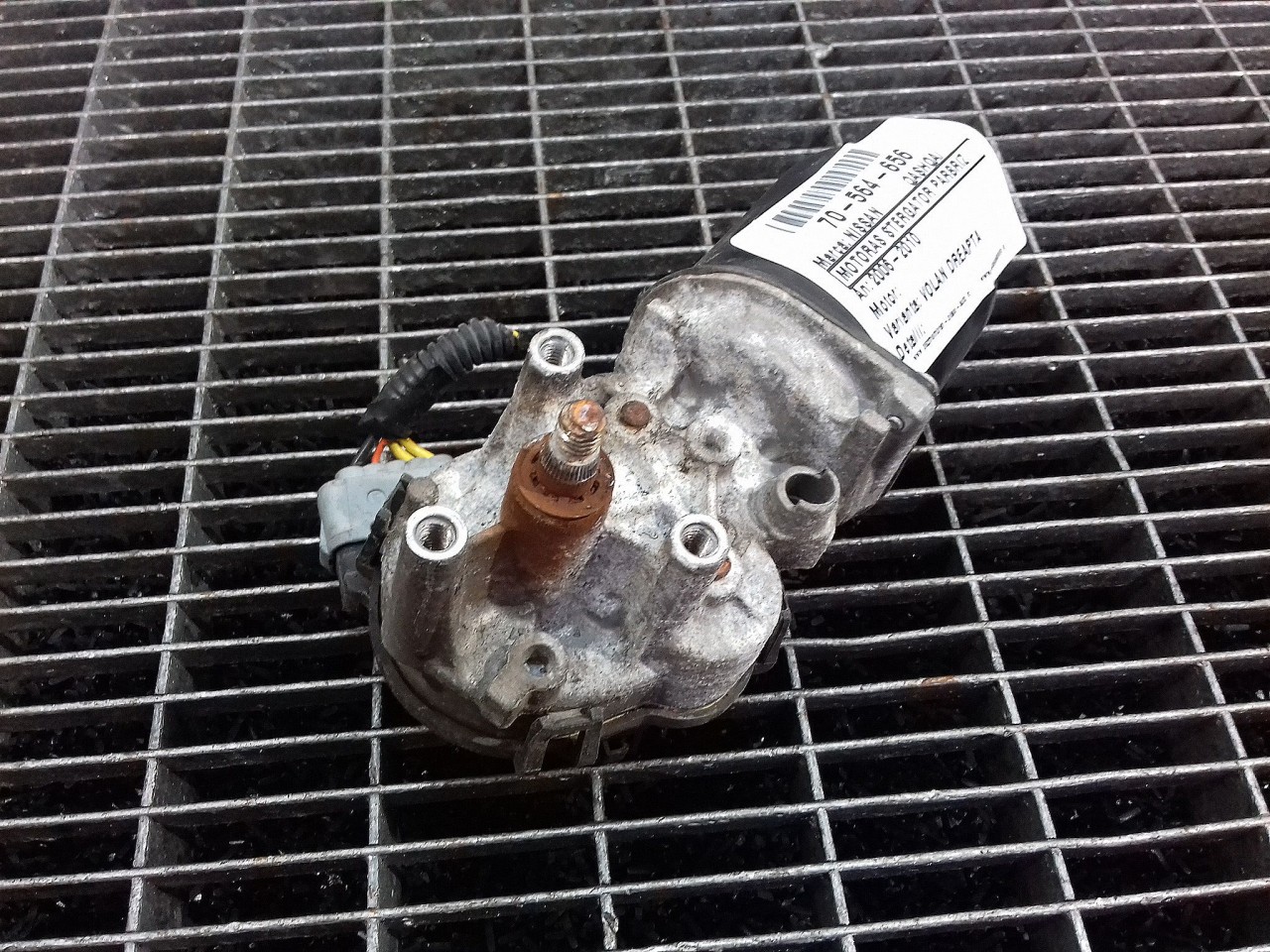 MOTORAS STERGATOR PARBRIZ NISSAN QASHQAI QASHQAI - - (2006 2010)