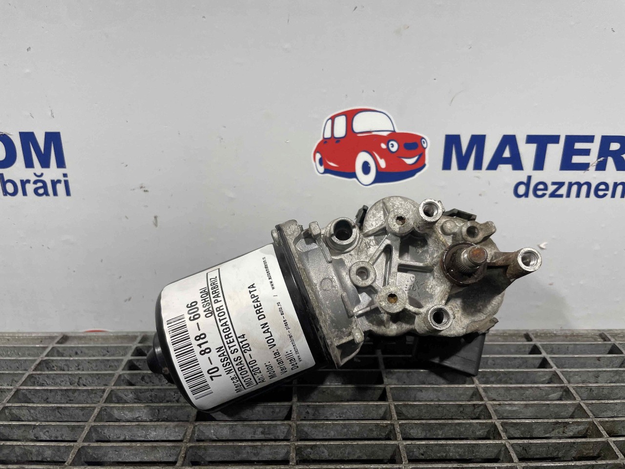 MOTORAS STERGATOR PARBRIZ NISSAN QASHQAI QASHQAI - - (2010 2014)