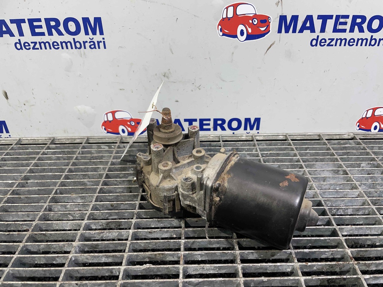 MOTORAS STERGATOR PARBRIZ PEUGEOT PARTNER - - (2002 2008)