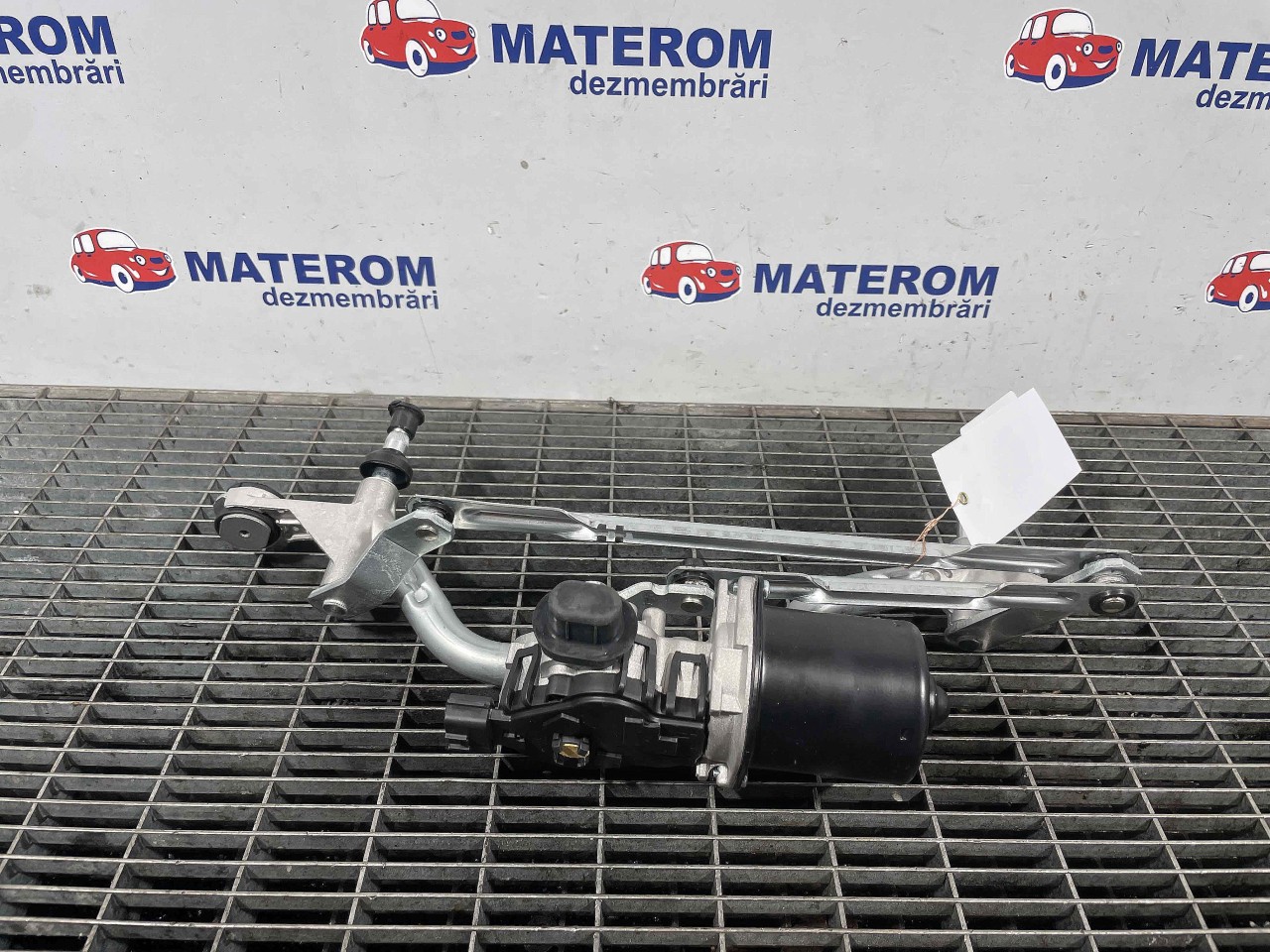 MOTORAS STERGATOR PARBRIZ RENAULT CLIO - - (2012 2016)