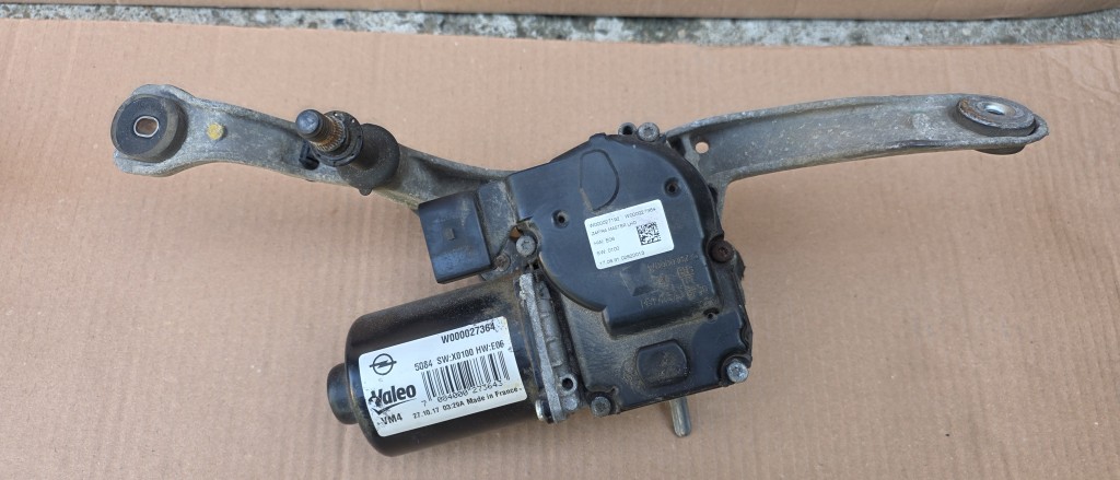 Motoras stergator parbriz stanga Opel Zafira C 2014 2015 2016 2017 2018