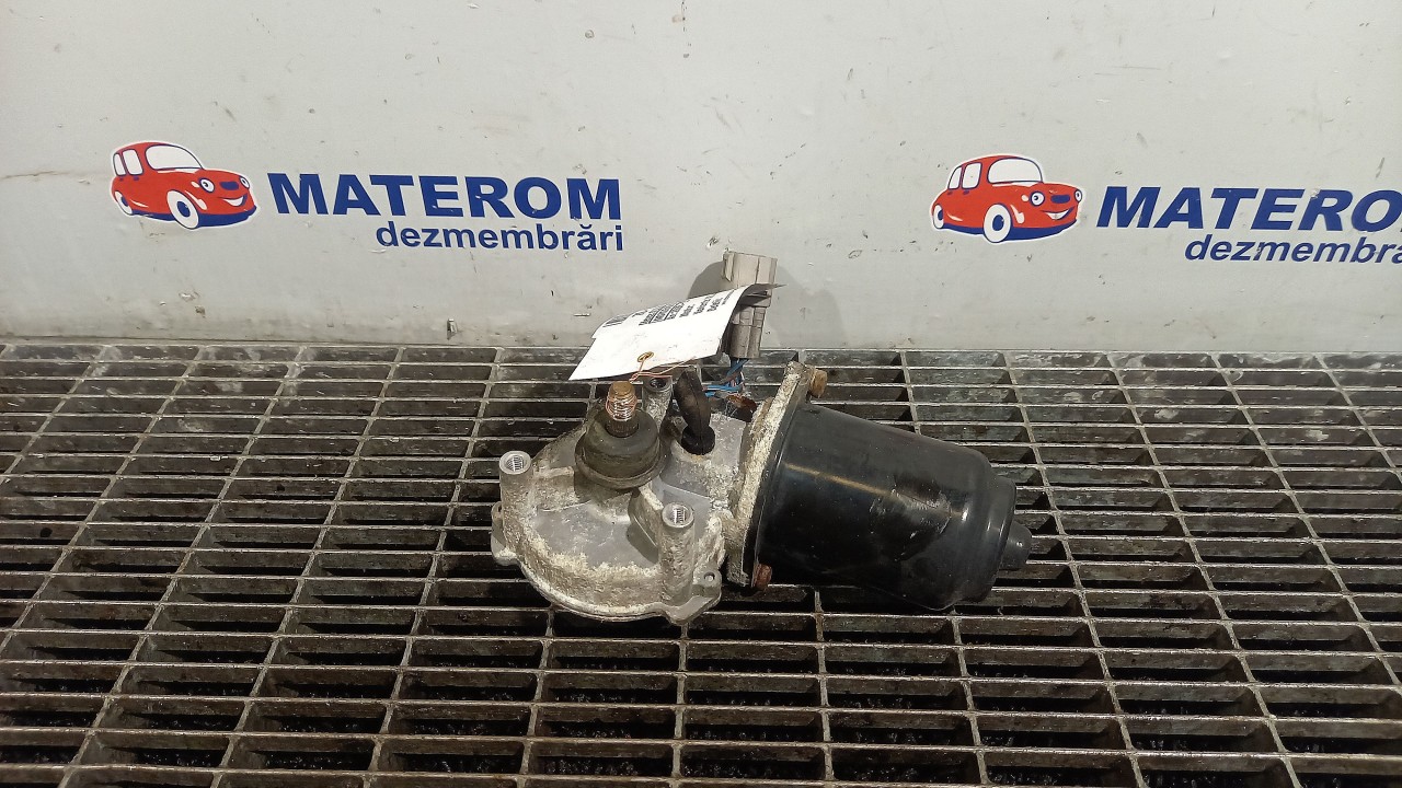 MOTORAS STERGATOR PARBRIZ SUZUKI SWIFT SWIFT - - (2005 2010)