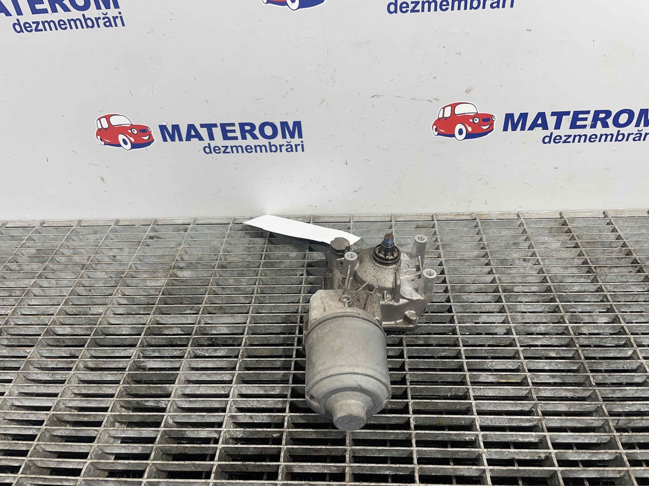 MOTORAS STERGATOR PARBRIZ TOYOTA AVENSIS AVENSIS - - (2012 2015)