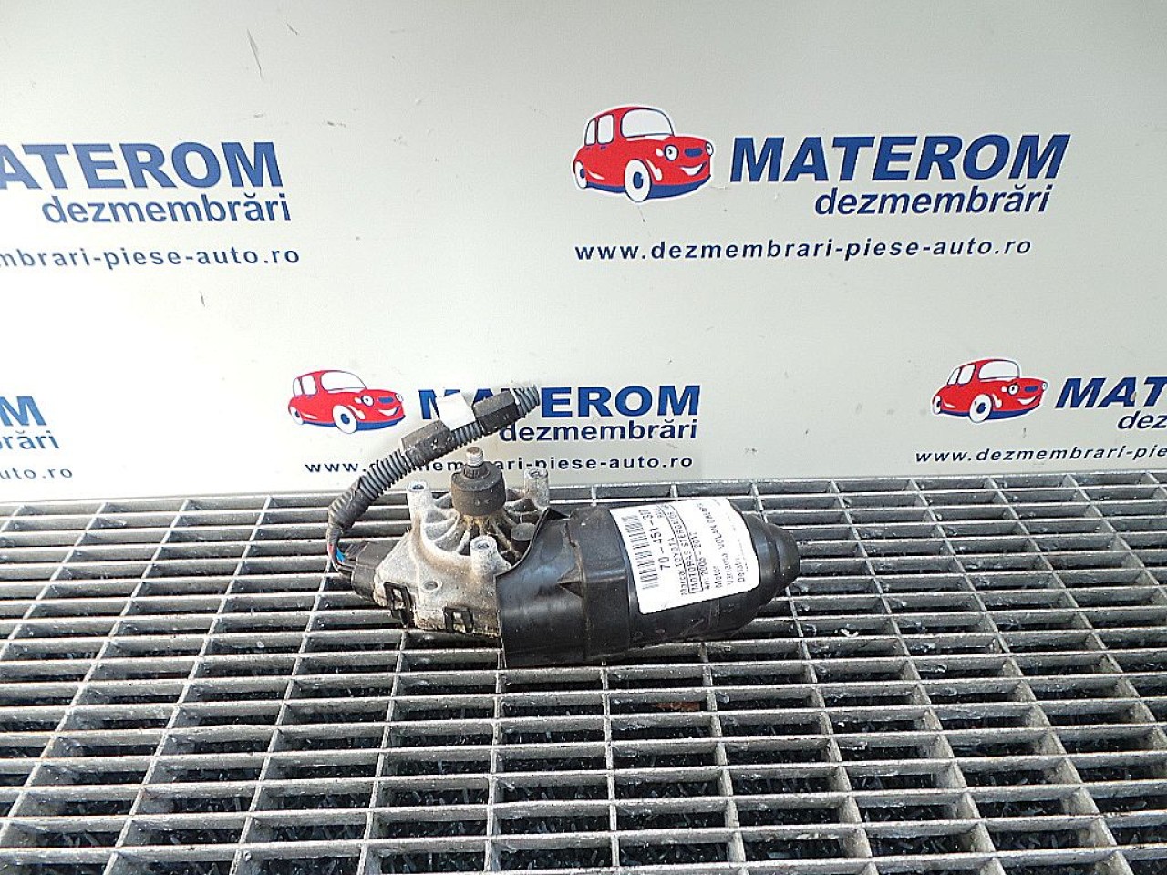 MOTORAS STERGATOR PARBRIZ TOYOTA RAV4 - - (2006 2012)