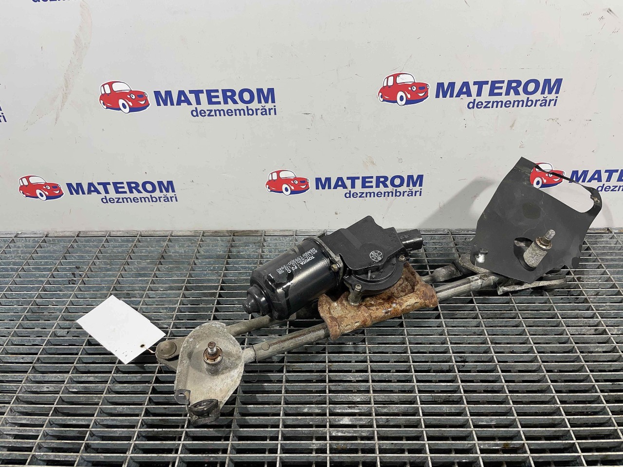 MOTORAS STERGATOR PARBRIZ TOYOTA YARIS - - (1999 2005)
