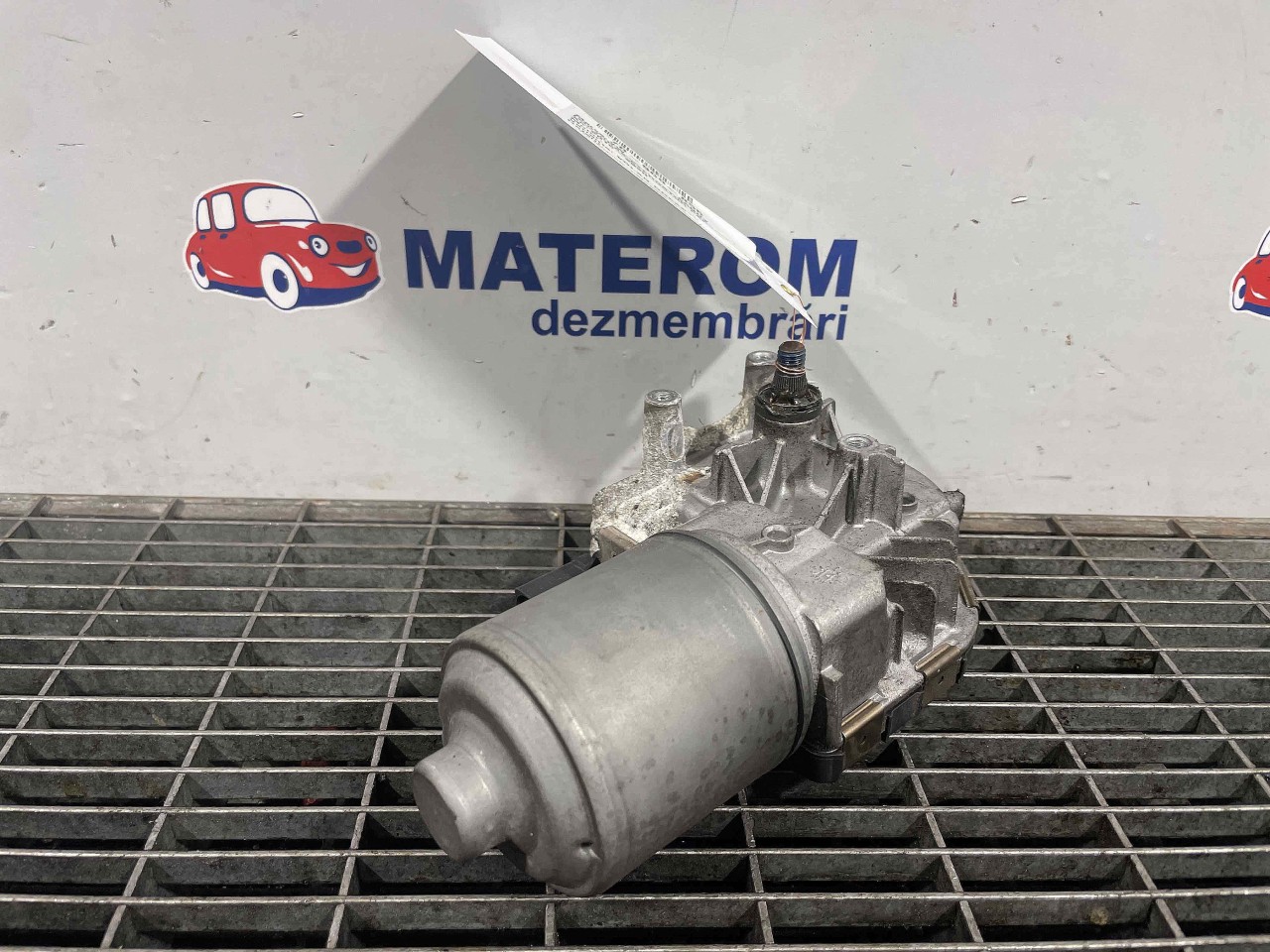 MOTORAS STERGATOR PARBRIZ VW CADDY - - (2015 2020)