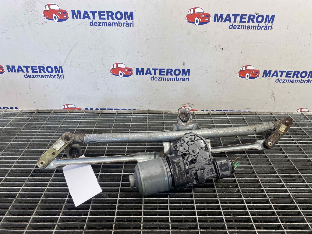 MOTORAS STERGATOR PARBRIZ VW GOLF IV - - (1998 2004)