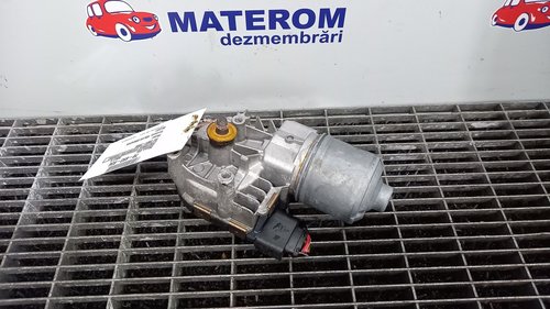 MOTORAS STERGATOR PARBRIZ VW GOLF V - - (2004 2008)