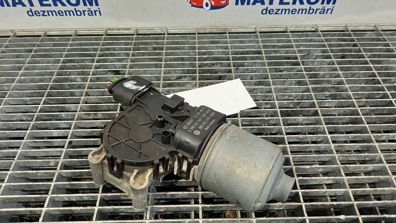 MOTORAS STERGATOR PARBRIZ VW JETTA IV - - (2010 2019)
