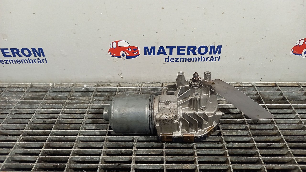 MOTORAS STERGATOR PARBRIZ VW PASSAT - - (2005 2010)