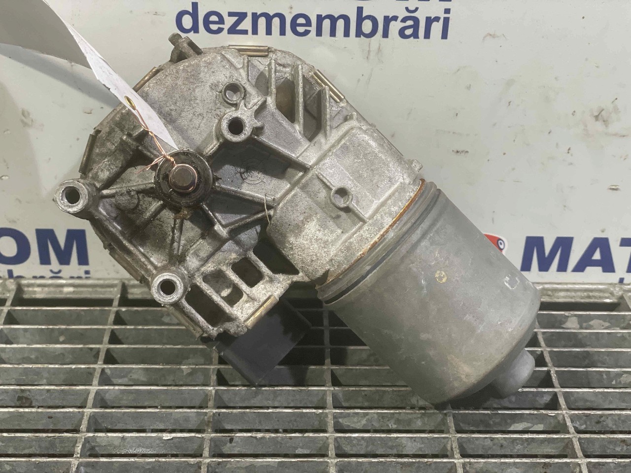 MOTORAS STERGATOR PARBRIZ VW PASSAT - - (2010 2014)